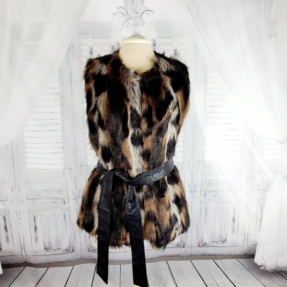 Via Spiga Jackets & Blazers - VIA SPIGA Faux Fur Animal Print Vest Jacket with Belt